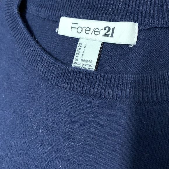 Forever 21 Lightweight Sweater in Navy Blue - Size: S - Picture 2 of 3